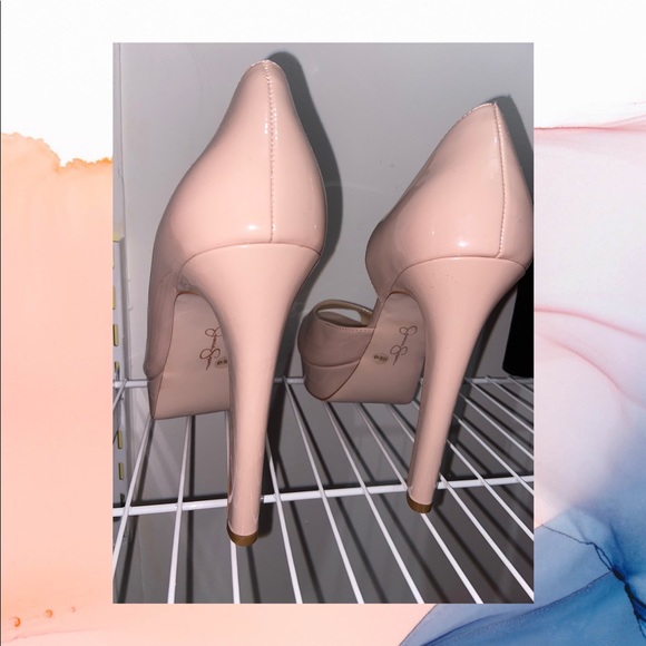 Jessica Simpson Heels - Picture 4 of 5